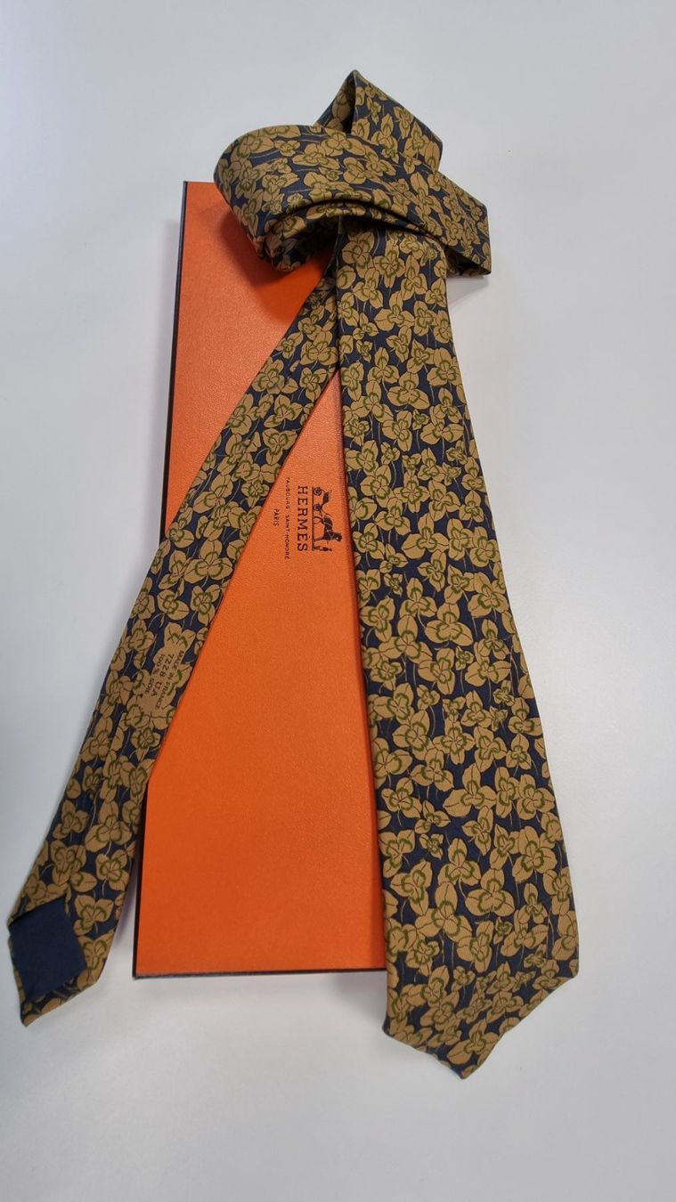 Hermès Cravatte: Cravate Hermès Vintage – Usato da Genève venduto da pao_8srw 1