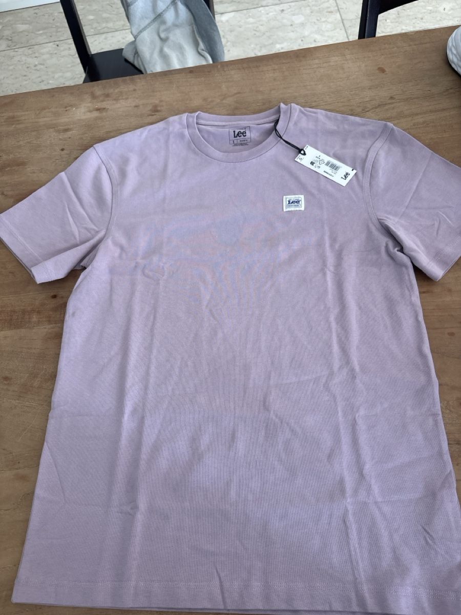 Lee T-shirt: Lee Basic Shirt – Nuovo (secondo la descrizione) da Zürich venduto da Midaspavia