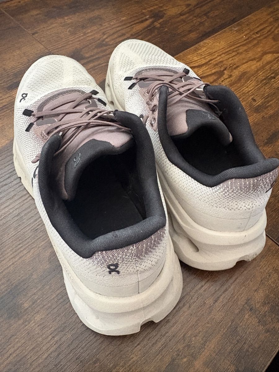 On Damenschuhe: On Schuhe 38.5 – Gebraucht aus Ehrendingen von suurrlii 1