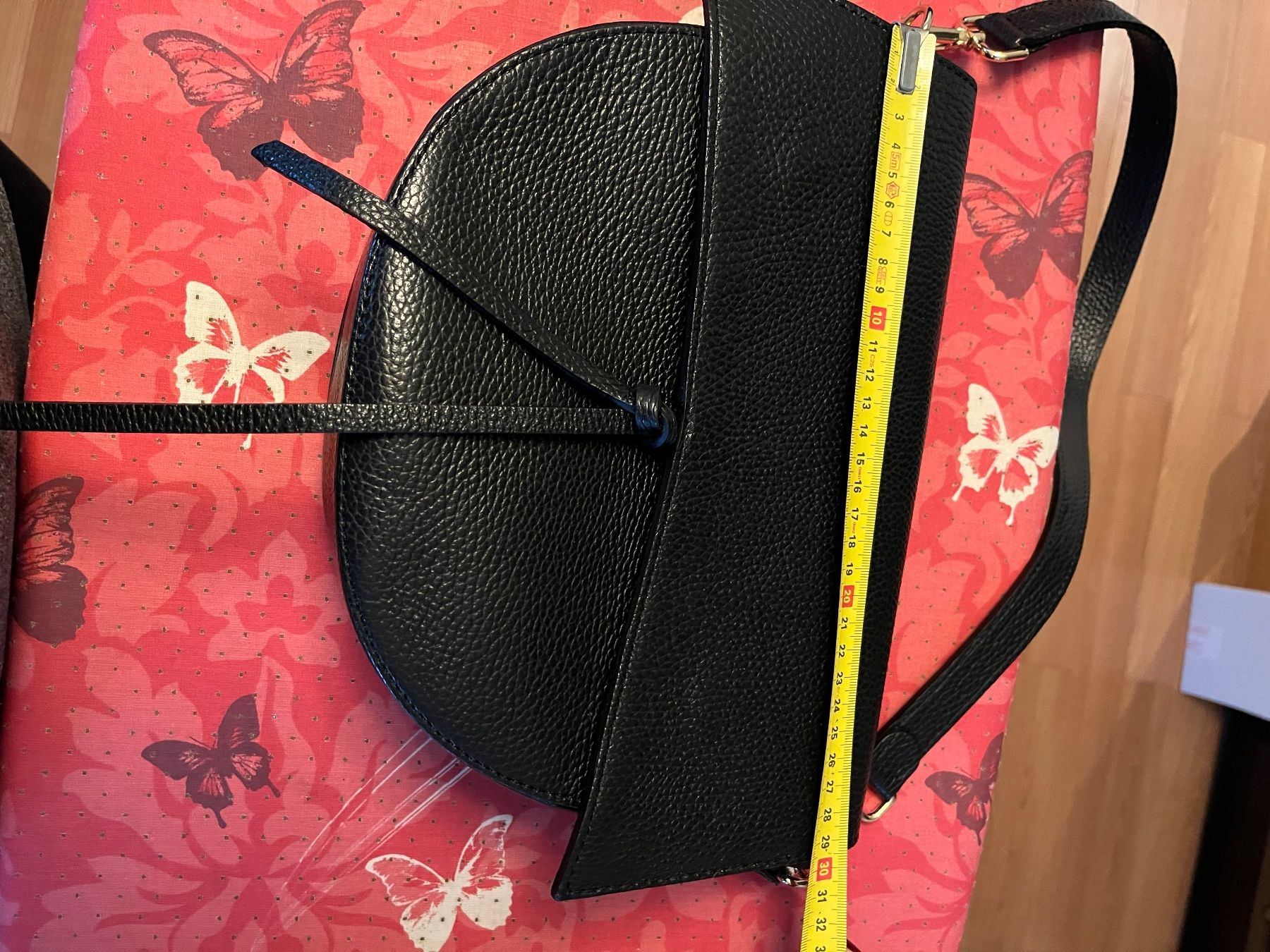 Borse da donna: Sac en cuir noir – Usato da Fully venduto da Sassa68 6