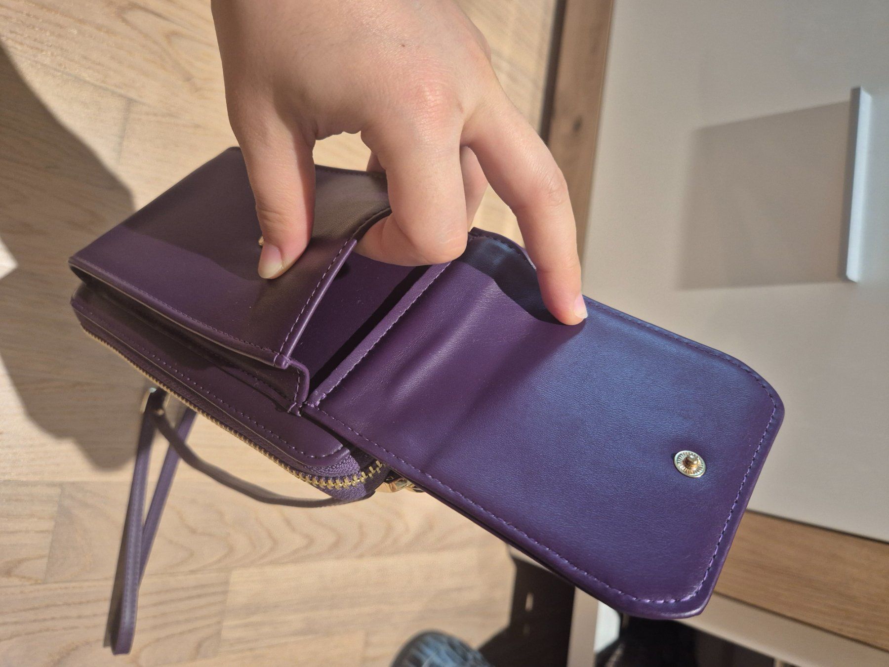 Portamonete: Seidenfelt Wallet on Chain Purple Leather – Nuovo (secondo la descrizione) da Spreitenbach venduto da Catticoooorn 4