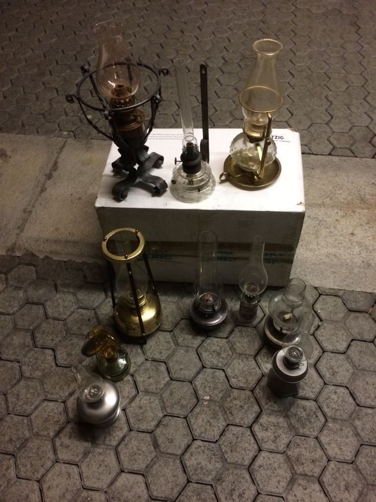 Lampen: Petrollampen / Petroliumlampen Sammlung – Gebraucht aus Volketswil von Ahot