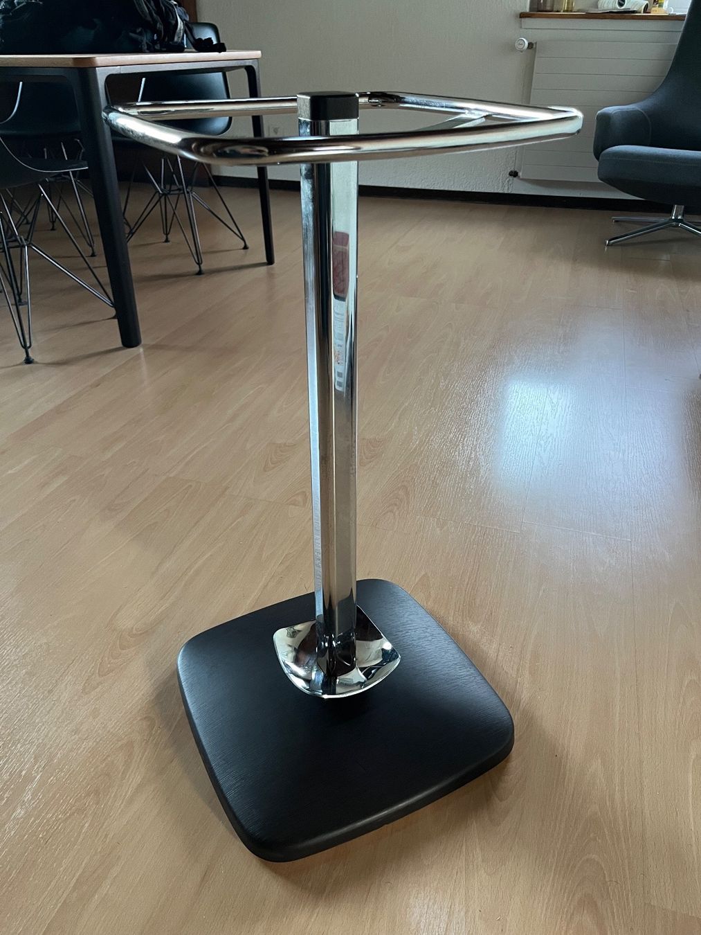 Altri mobili per ufficio: Designer Schirmständer Calligaris Milano – Usato da Horw venduto da Richmond_Watches
