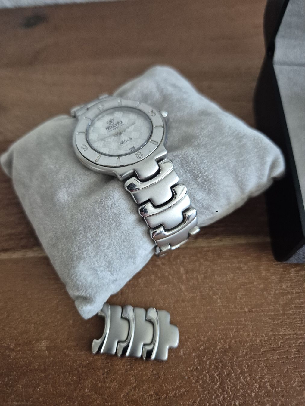 Nivada Orologi: Nivada 1926 Antarctic Damenuhr – Usato da Zürich venduto da Dalema13 2