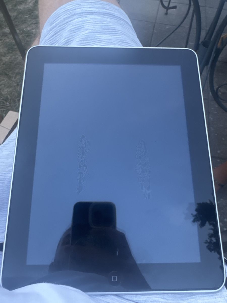Apple Tablet PC: Apple iPad Defekt – Defekt aus Olten von HoYa01 1