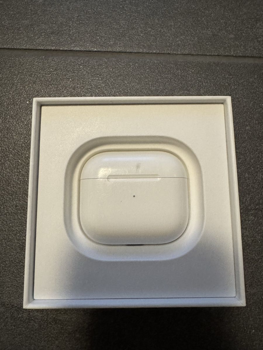 Apple Cuffie: Apple AirPods 3rd Gen – Usato da Jona venduto da jon_m9hx 2