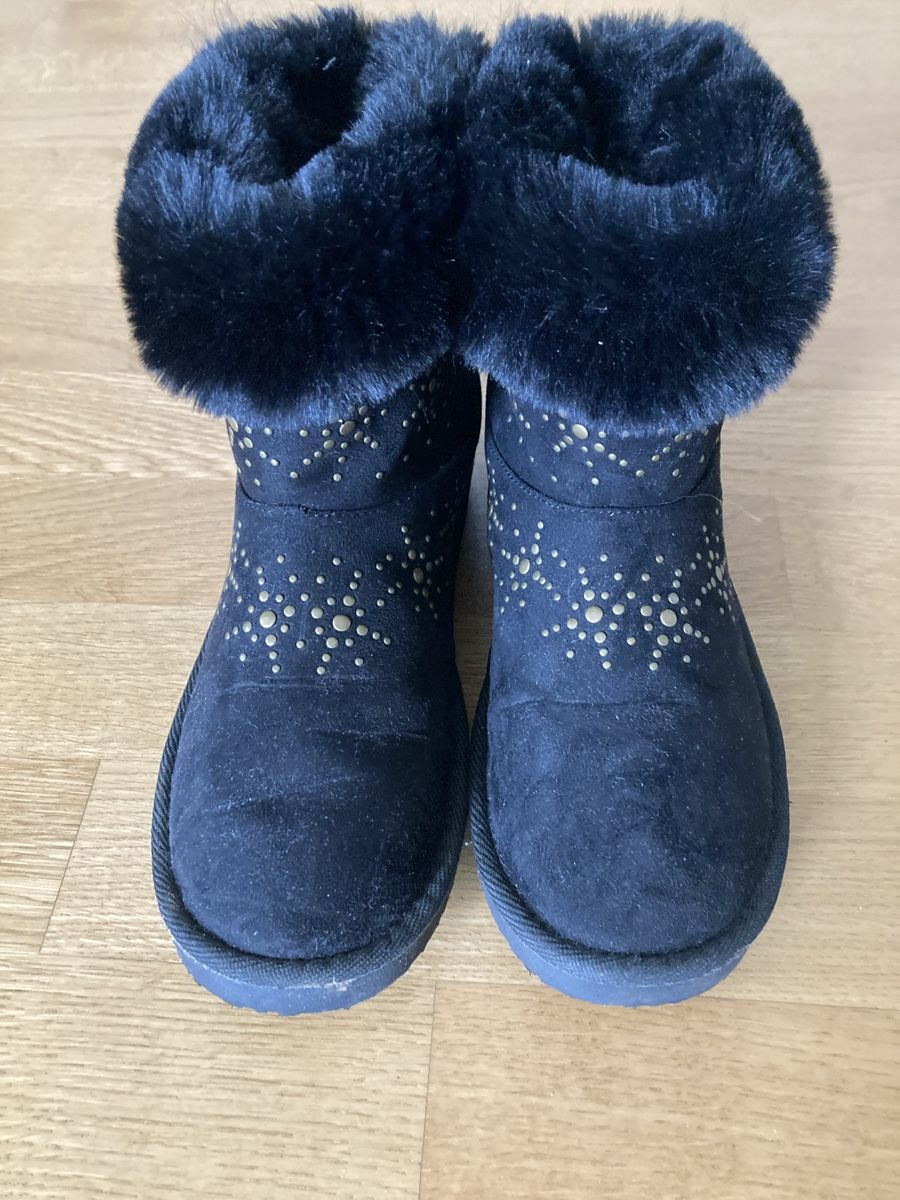 Scarpe da donna: Bottes fourrées 38 comme neuves – Nuovo (secondo la descrizione) da Thônex venduto da Fontanheiras