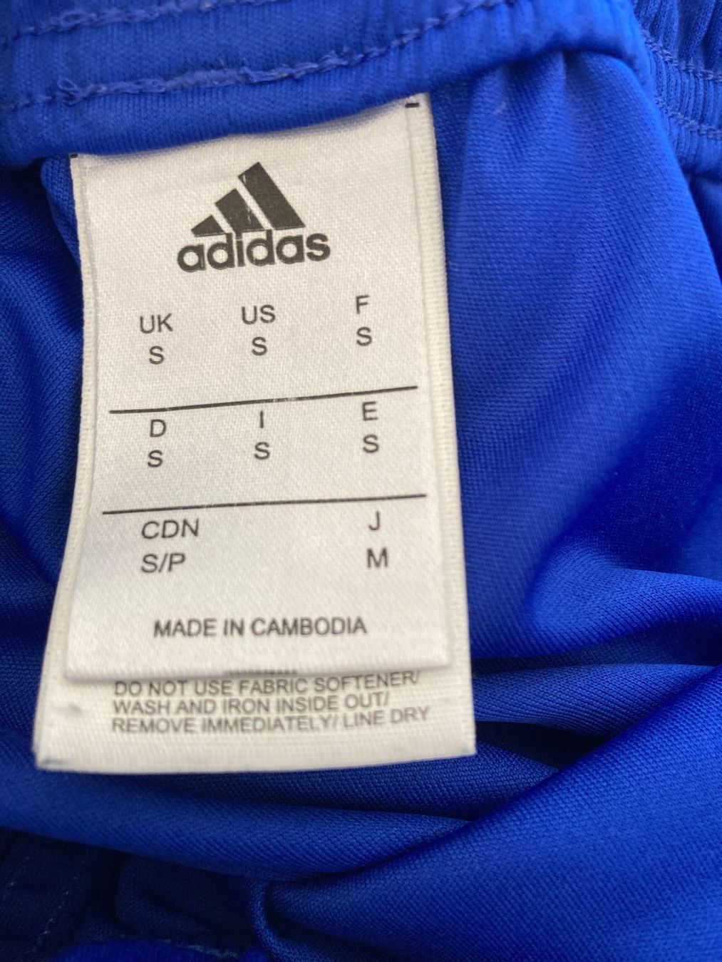 Adidas Hosen: Adidas Sport Shorts Grösse S – Gebraucht aus Basel von 93Miles 3