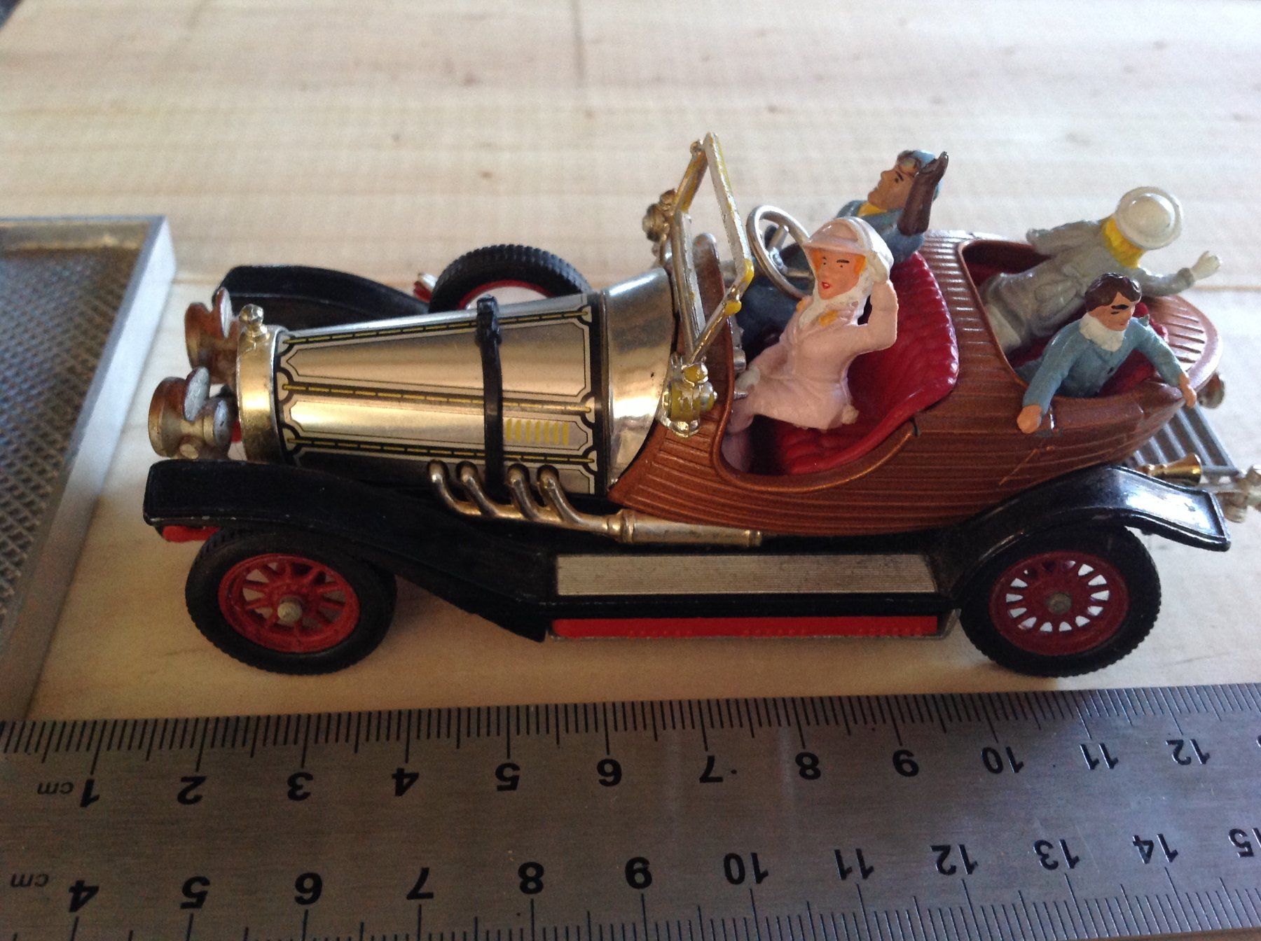Corgi Toys Modellini d'auto: corgi toys Chitty chitty bang bang – Usato da Vuiteboeuf venduto da broticaire 4