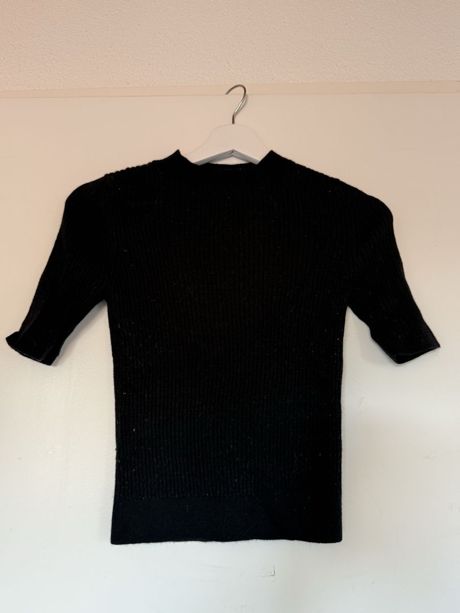 T-shirt: T Shirt – Usato da Lyss venduto da joe_pp6z 1