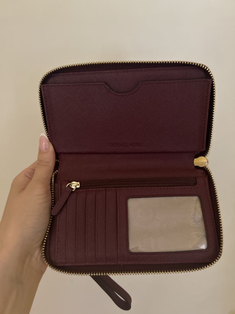 Michael Kors Portefeuilles: Michael Kors Wallet Burgundy 20cm – Neuf (Voir description) à Muttenz par nadciv 2
