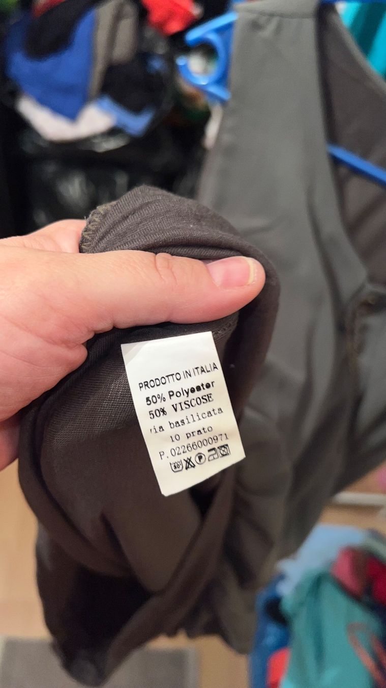 Blusen: • Bluse mit Kette • – Neu (gemäss Beschreibung) aus Basel von mendoza13 2