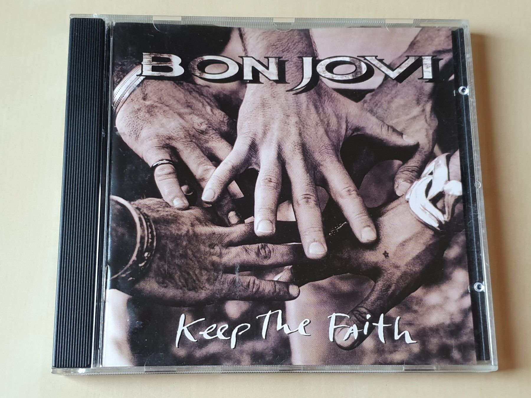CD: Bon Jovi Keep the Faith – Usato da Stansstad venduto da collectorsshop
