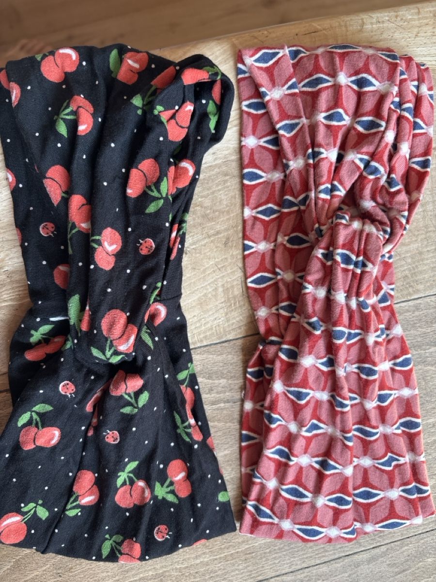 Blutsgeschwister Copricapi, berretti & cappellini: BLUTSGESCHWISTER bandeaux  – Usato da Arbaz venduto da nin_zqc6 1