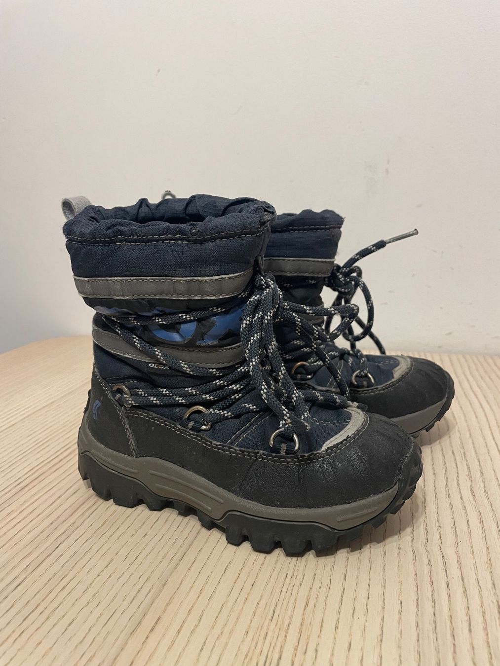 Geox Scarpe per ragazzi: GEOX Kinderschuhe – Usato da Wiesendangen venduto da Blupics 1