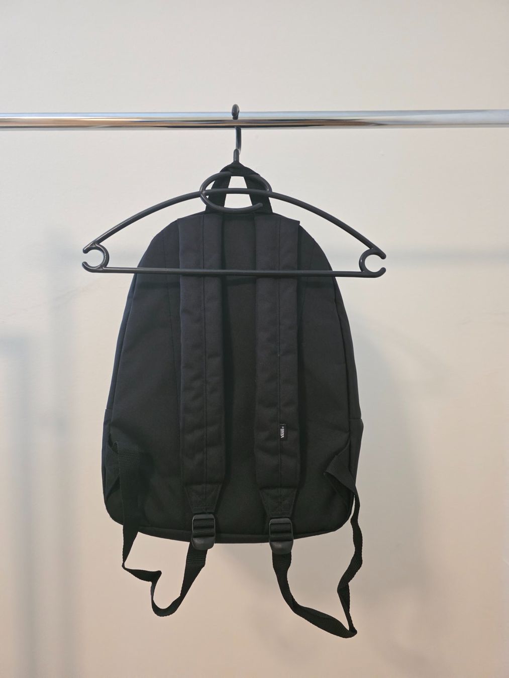 Vans Rucksäcke: Schwarzer Rucksack Vans – Gebraucht aus Rothenfluh von sel_j856 1