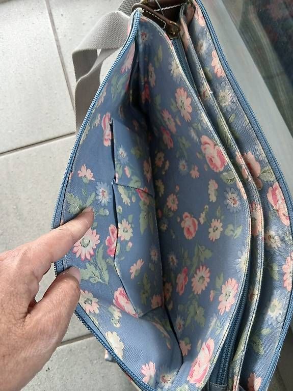 Candy Flowers Taschen für Damen: Candy Flowers Umhängetasche – Neu (gemäss Beschreibung) aus Birsfelden von coccobello03 2