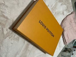 Boîte Louis Vuitton authentique