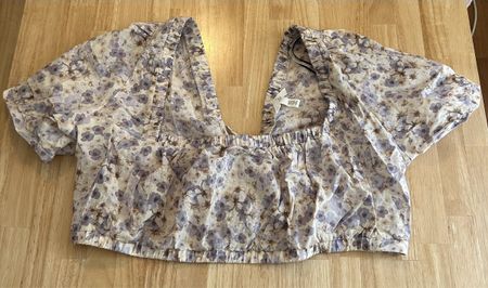 Schönes Sommer Crop Top - Blumenmuster 🌼