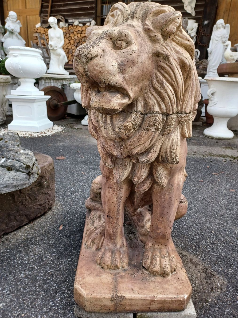Statuette: Stein - Löwe braun – Nuovo (secondo la descrizione) da Wangen a.Aare venduto da Schneckenparadies