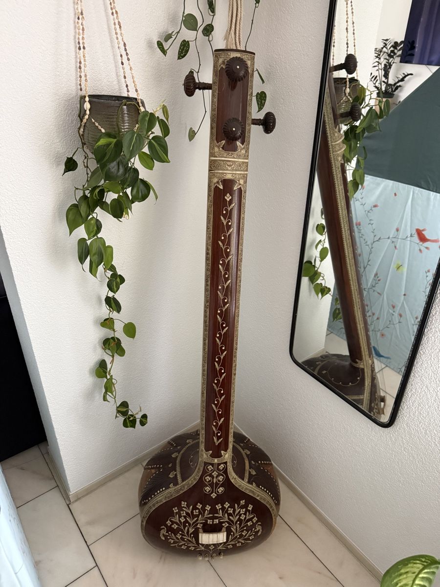 Musikinstrumente: Indische Sitar mit Koffer – Gebraucht aus Basel von sjg_