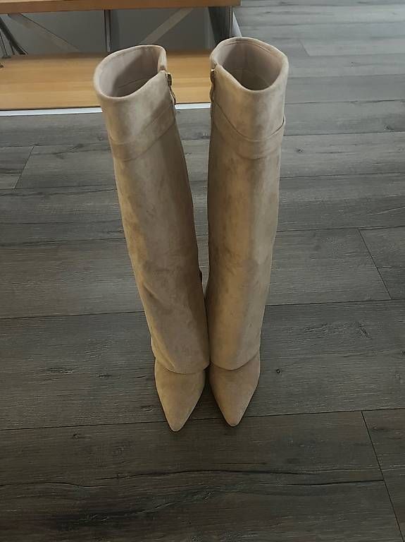 Scarpe da donna: Sharkboots, Fold Overboots, Gr. 37, neu – Usato da Thalwil venduto da schleiereule67 1