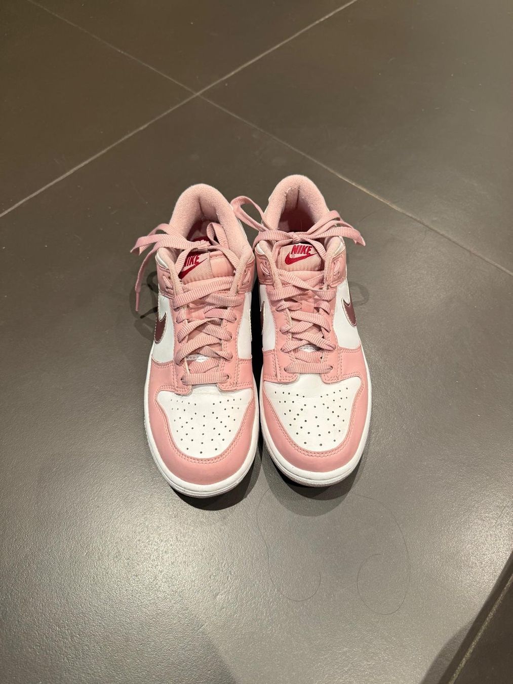 Nike Damenschuhe: Nike Dunks low Damen – Gebraucht aus Bäch SZ von nonobscura