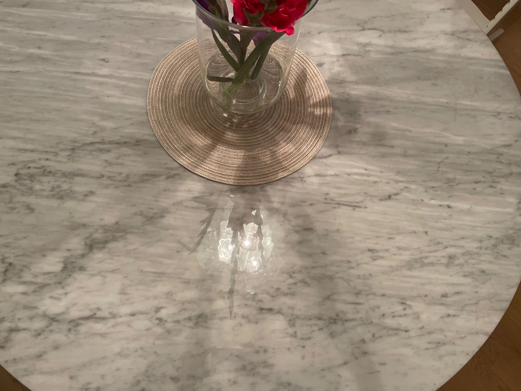 Poliform Tavoli: Carrara Marble Table by Poliform / Tisch aus Carrara Marmor – Usato da Breganzona venduto da vdo_bgq7 4