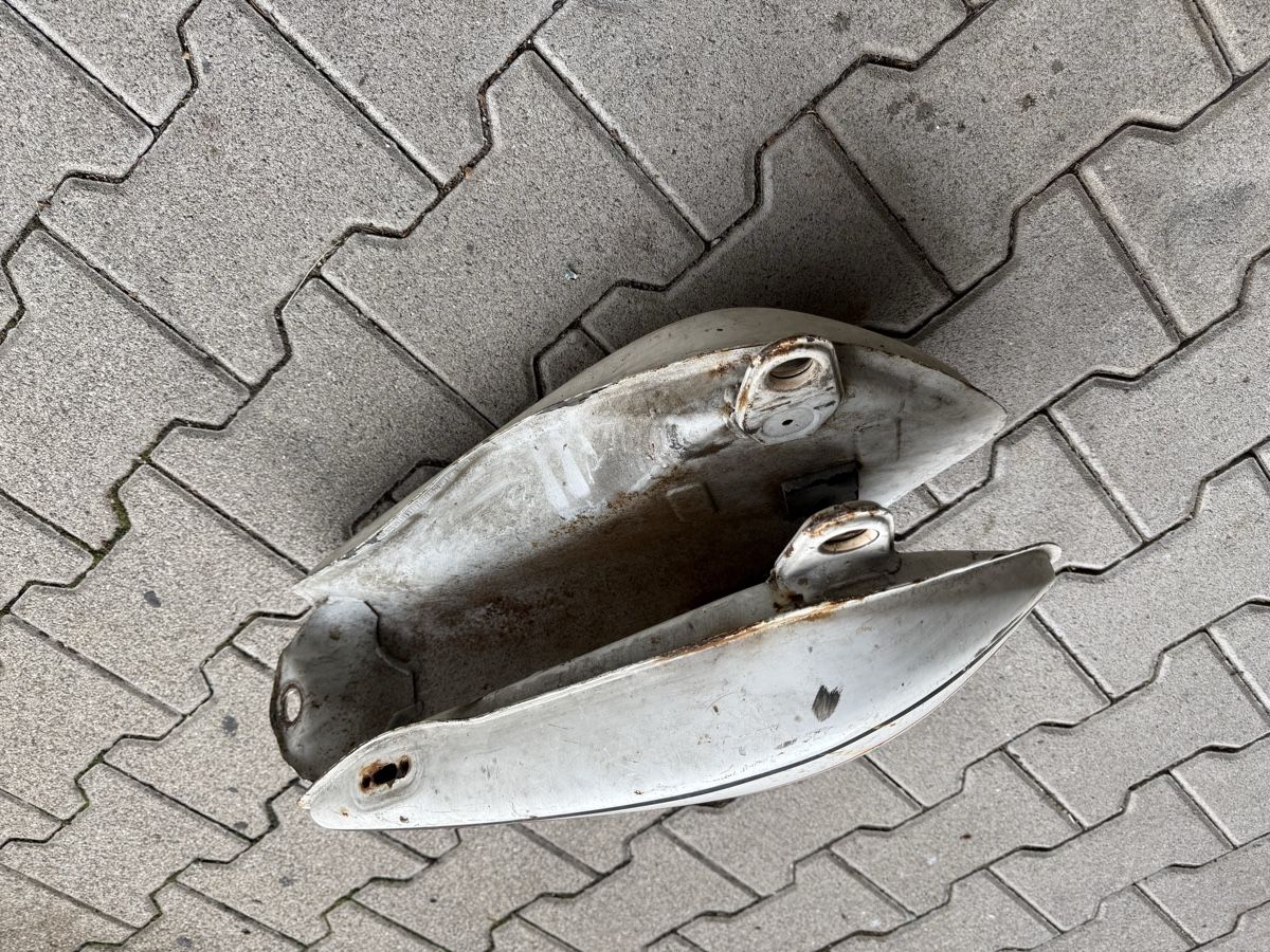 Sonstiges Fahrzeugzubehör: Mofa/Töff Tank – Gebraucht aus Horriwil von Carrera68 5