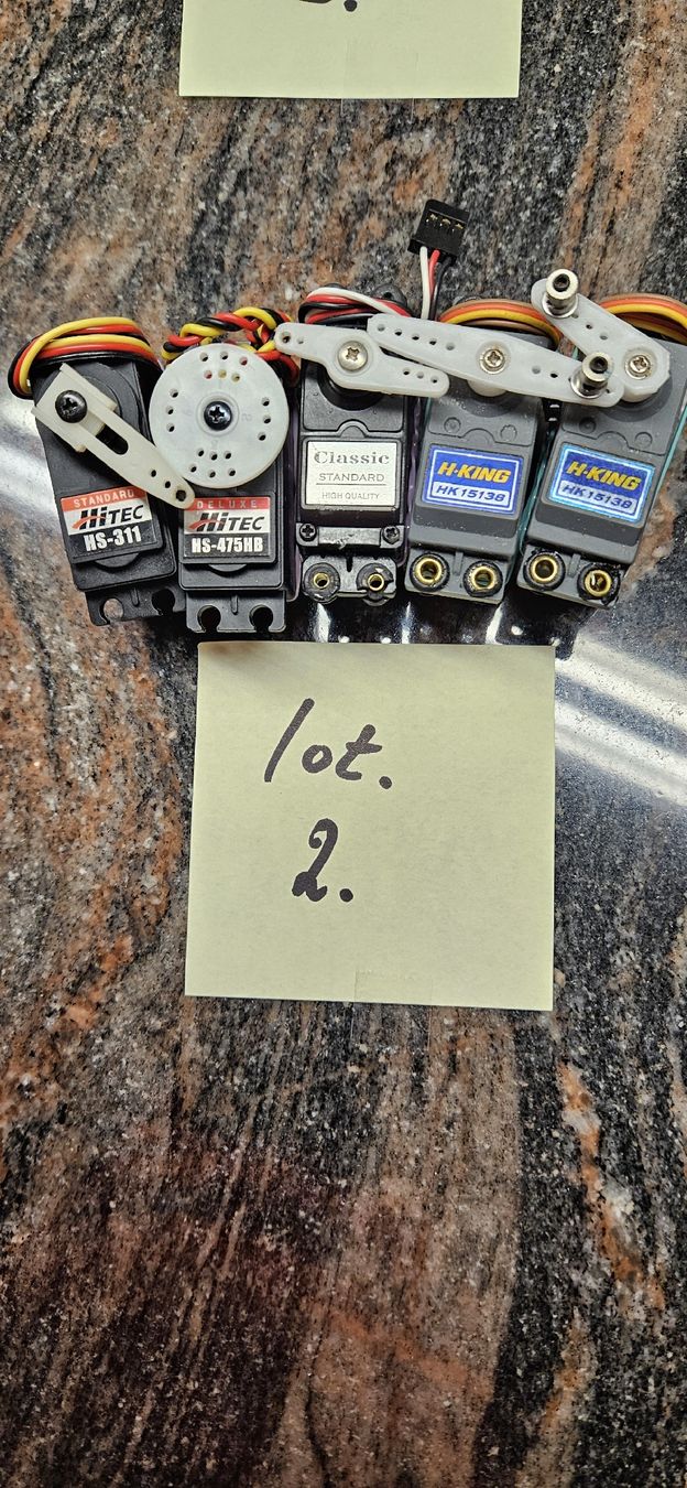 Modellismo RC: Lot de servos divers ( digit.) – Usato da Bure venduto da cla_sk6s