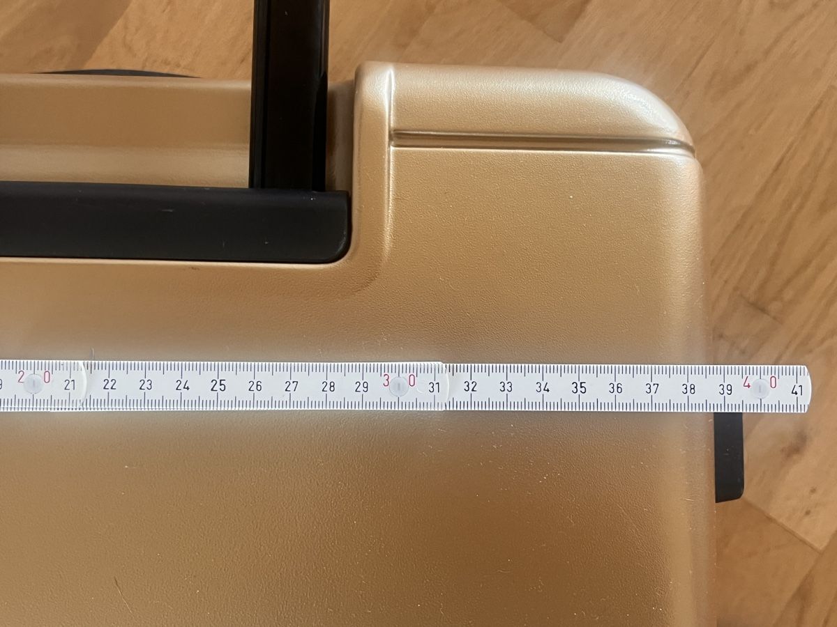 Valises de voyage: Rollkoffer Gold, Neuwertig – Neuf (Voir description) à Laupen BE par Rohe5500 4