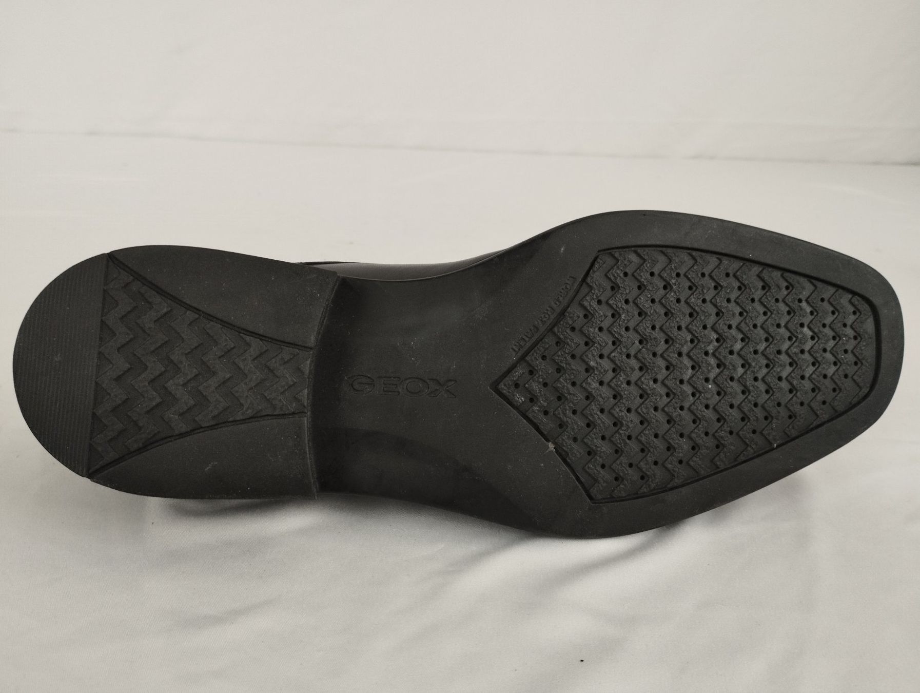 Geox Scarpe da uomo: GEOX Halbschuhe schwarz Gr. 44 – Usato da Schübelbach venduto da Restwert_Schubelbach 2