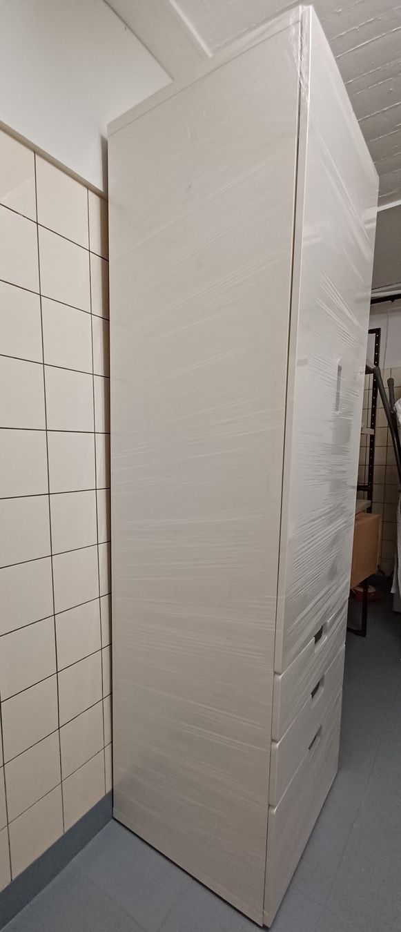Ikea Guardaroba: Kleiderschrank – Usato da Hunzenschwil venduto da maj_lgf9 1
