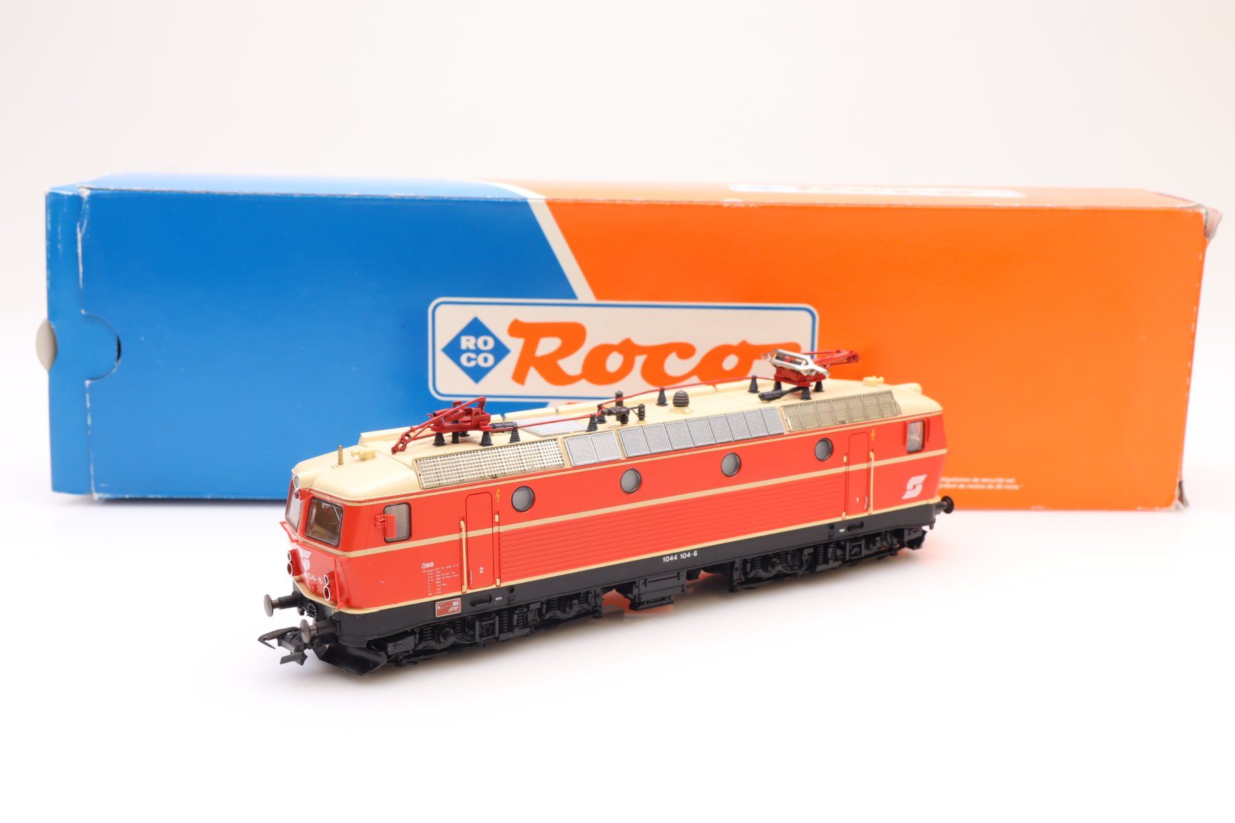 Roco Modellini di ferrovie: Roco 43550 ÖBB 1044 E-Lok DC, H0 – Usato da Ried (Muotathal) venduto da Modellbahn.swiss