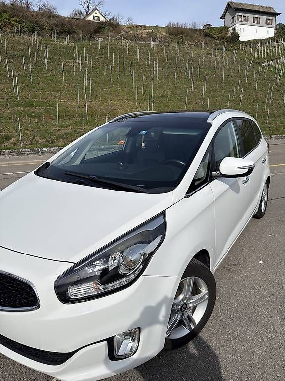 Automobili: Kia Carens Swiss Edition  – Usato da Männedorf venduto da mih_dv9h 1