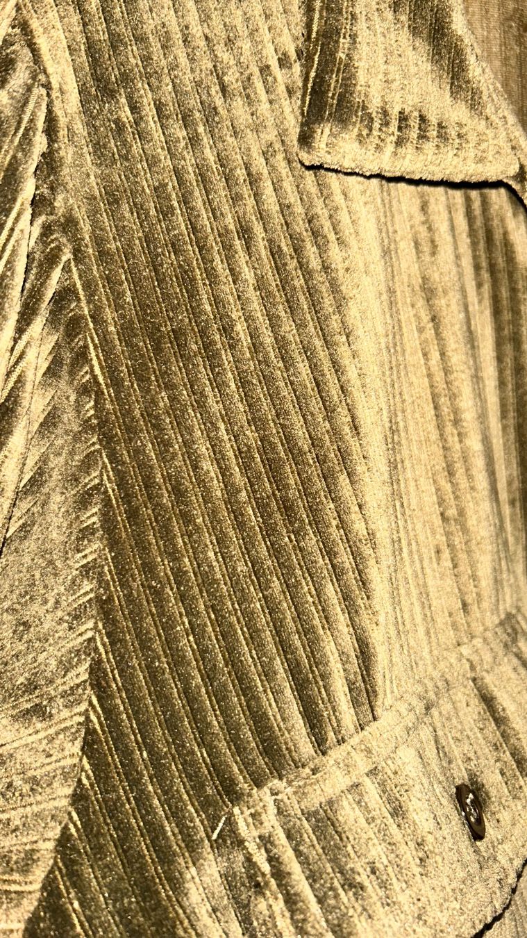Blusen: Samtkleid/Bluse M olivgrün – Gebraucht aus Schwyz von Maerzetuepfli 1