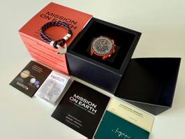 OMEGA x SWATCH Mission on Earth „Lava“ Box&Pap+cord bracelet