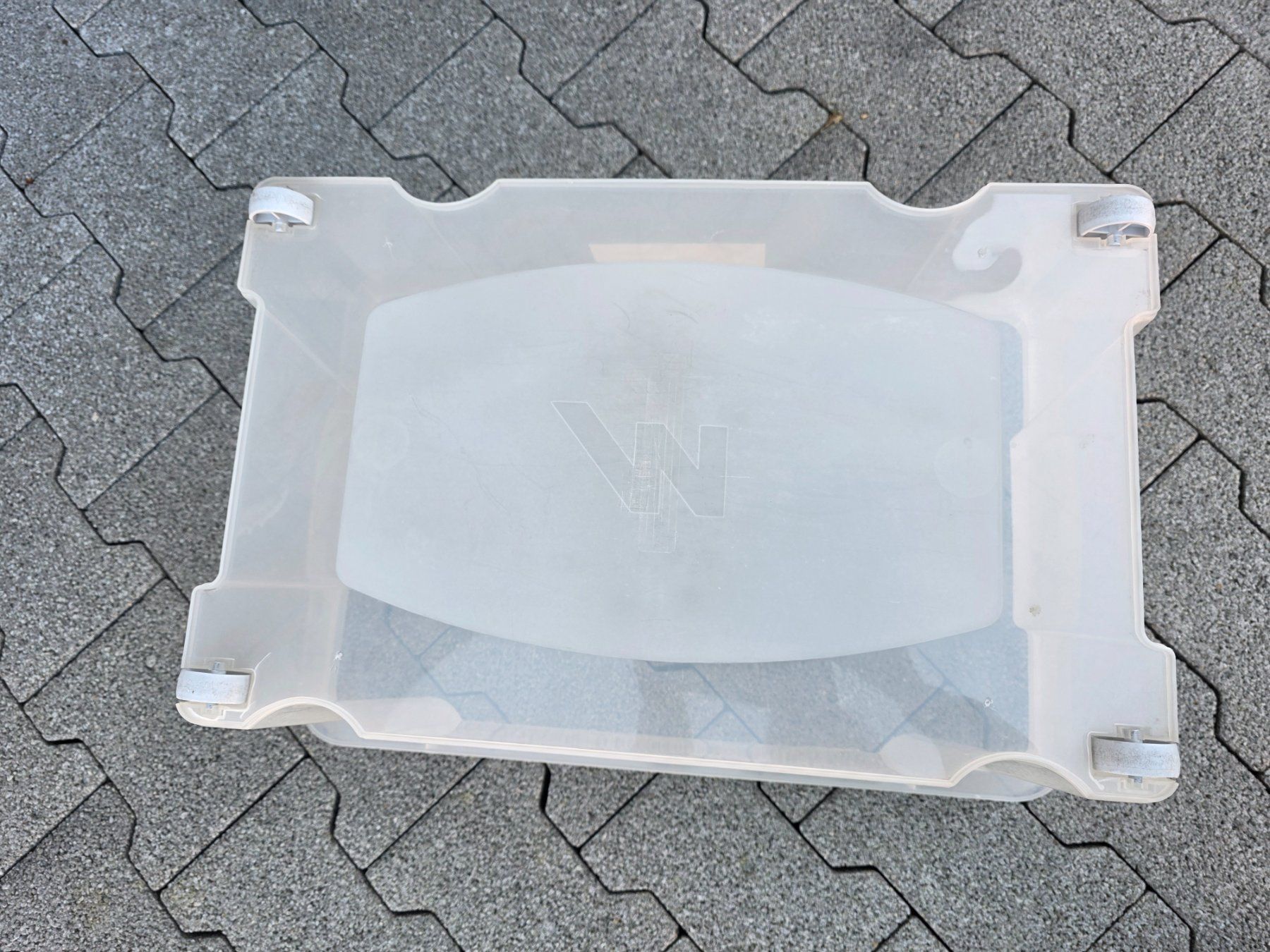 Sonstige Dekorationen & Accessoires: Kunststoff Modul Box Kiste auf Rollen ohne Deckel – Gebraucht aus Walterswil BE von Lonitti 6