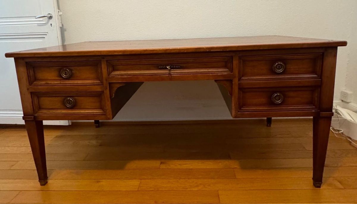 Bureaux: Bureau  – D'occasion à Lausanne par ami_yg6t