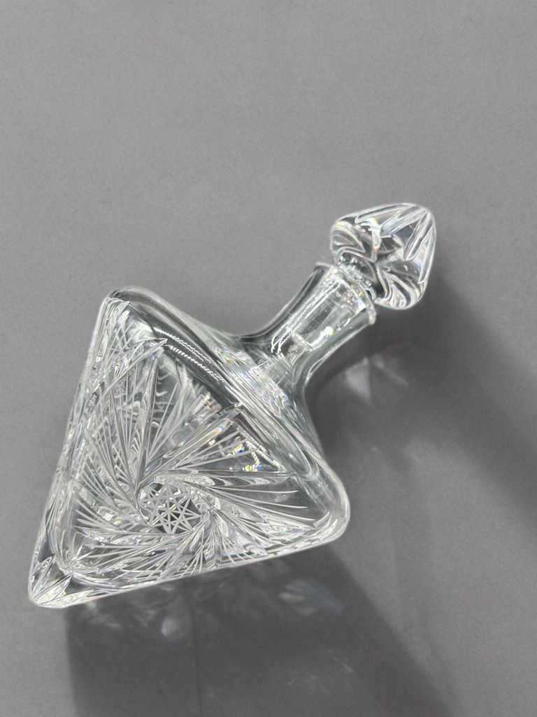 Caraffe: Crystal Side Laying Ships Decanter – Usato da Villmergen venduto da JacRon