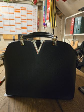 Schicke Handtasche / Tragetasche, schwarz