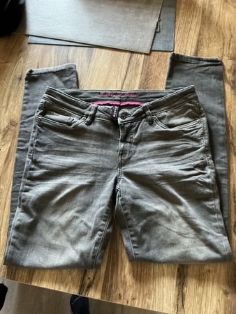 Jean skinny gris taille 38 neuf