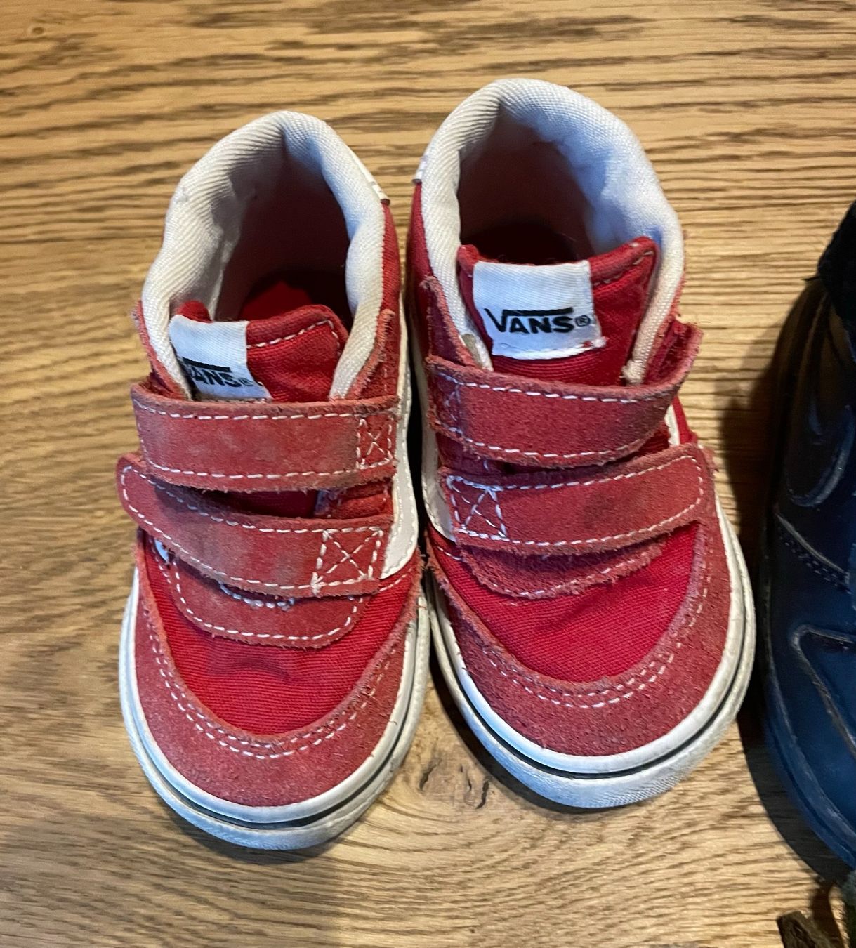 Scarpe per ragazzi: Schuhe Grösse 21 – Usato da Teufenthal AG venduto da sleeepless1987 2