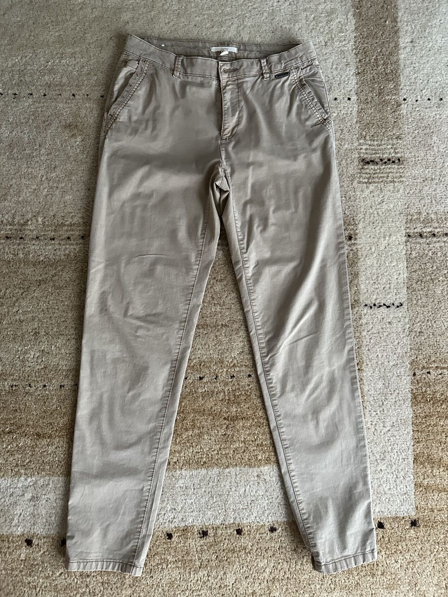 Esprit Pantaloni: Esprit Chinohose, beige, Gr. 38 – Usato da Zürich venduto da Schoekin