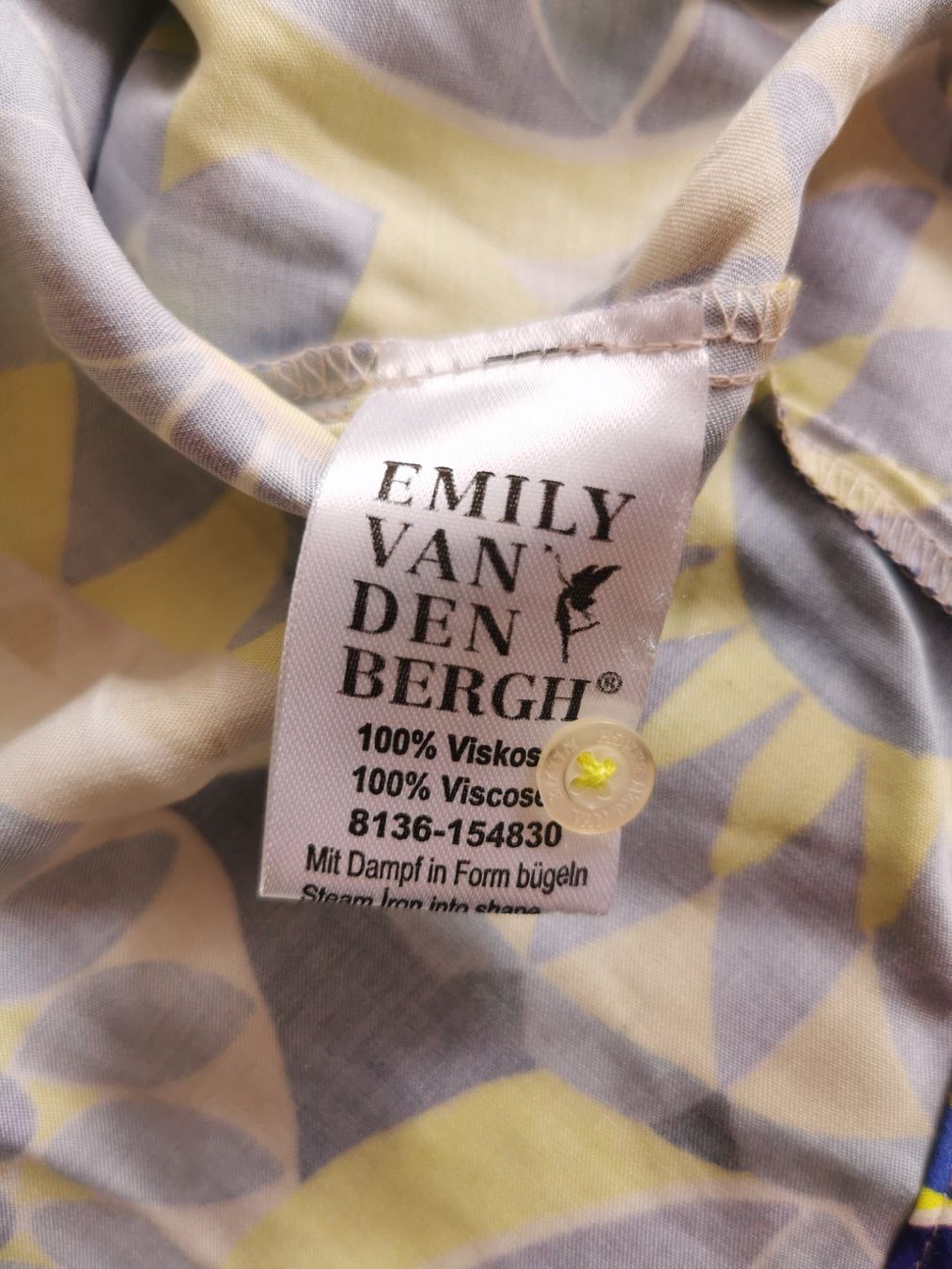Emily van den Bergh Chemisiers: Emily an den Bergh Tolle Bluse Gr. 38/40 – D'occasion à gachnang par tibus1 5