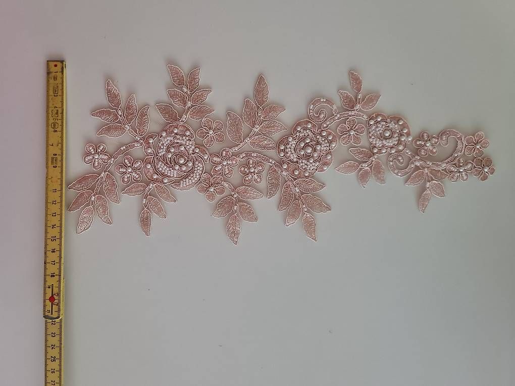 Stoffe: Spitzenapplikation Blumen mit Perlen rosa – Gebraucht aus Allschwil von 86d_fmd5 3
