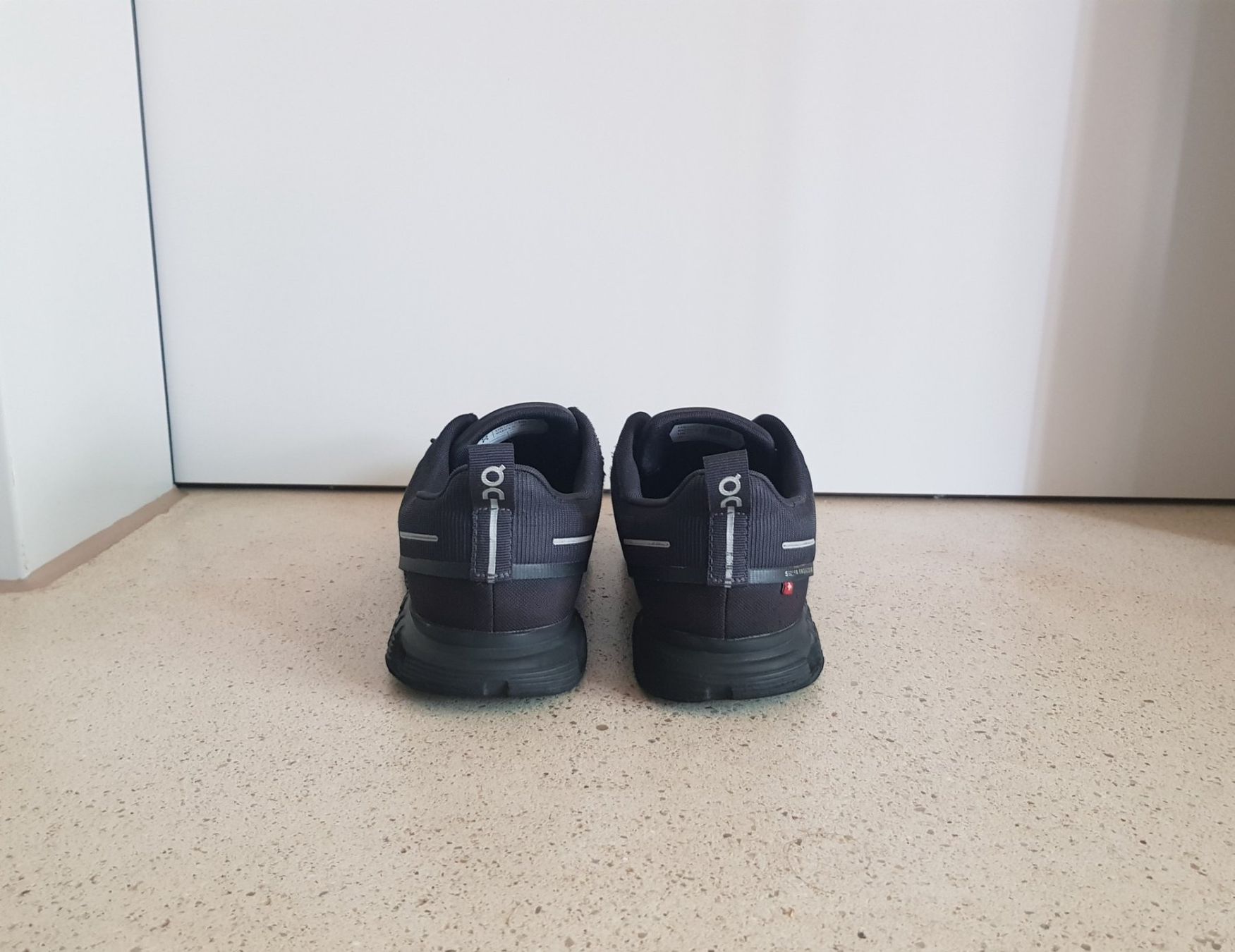 On Chaussures hommes: On Cloud Herrenschuh Grösse 44.5 – D'occasion à Basel par Birs868 2