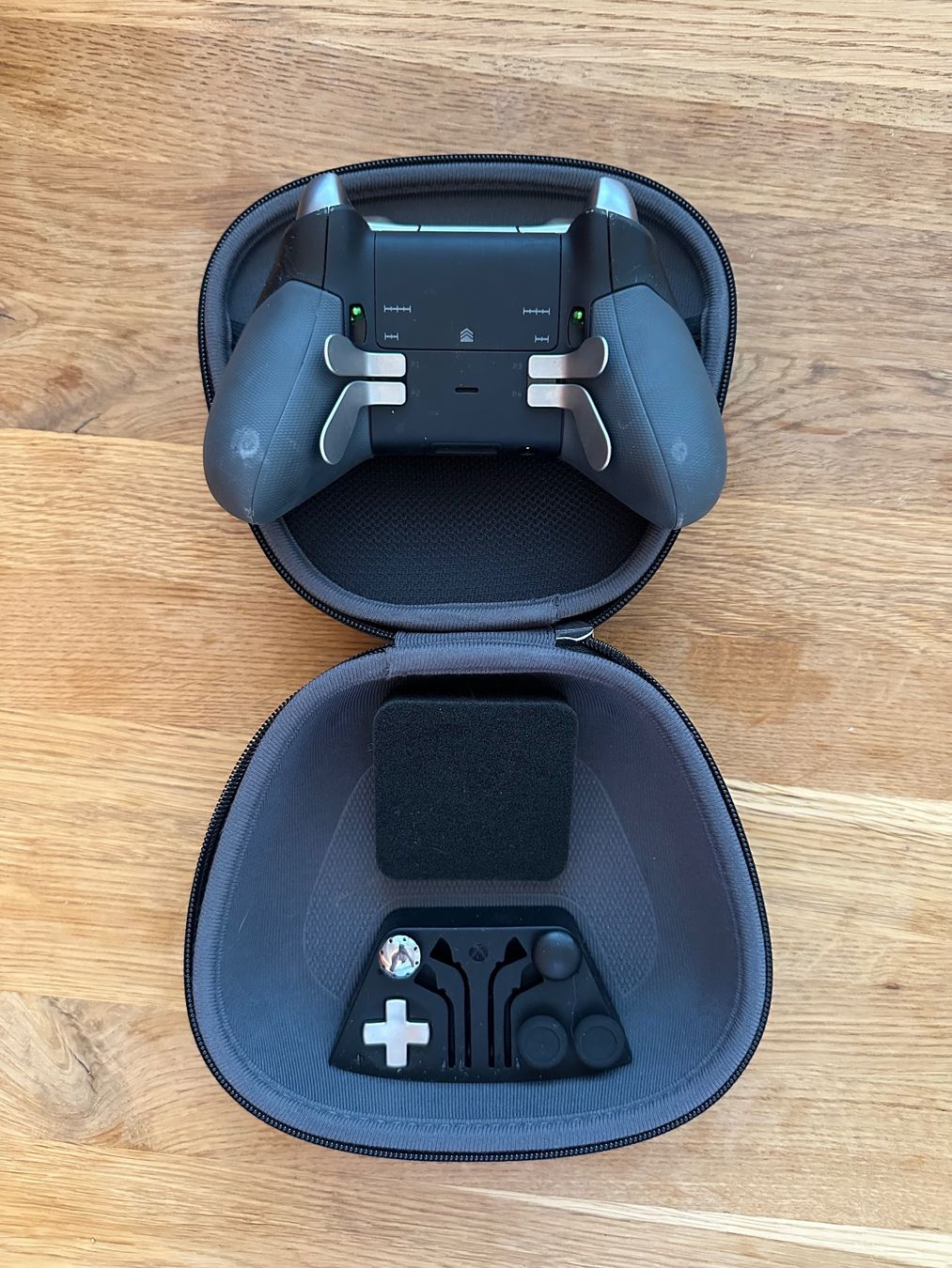 Controller: Xbox Elite Wireless controller Serie 2 inkl. Zubehör – Usato da Oberweningen venduto da rst_f2vm 1