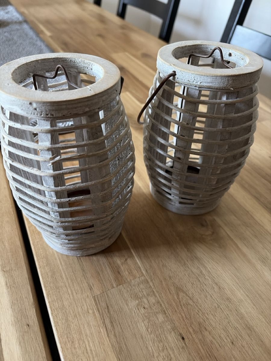 Alle Dekorationen: 2er Set Windlichter Holz, Shabby Chic, Herbstdeko! – Gebraucht aus St. Gallen von Francsco