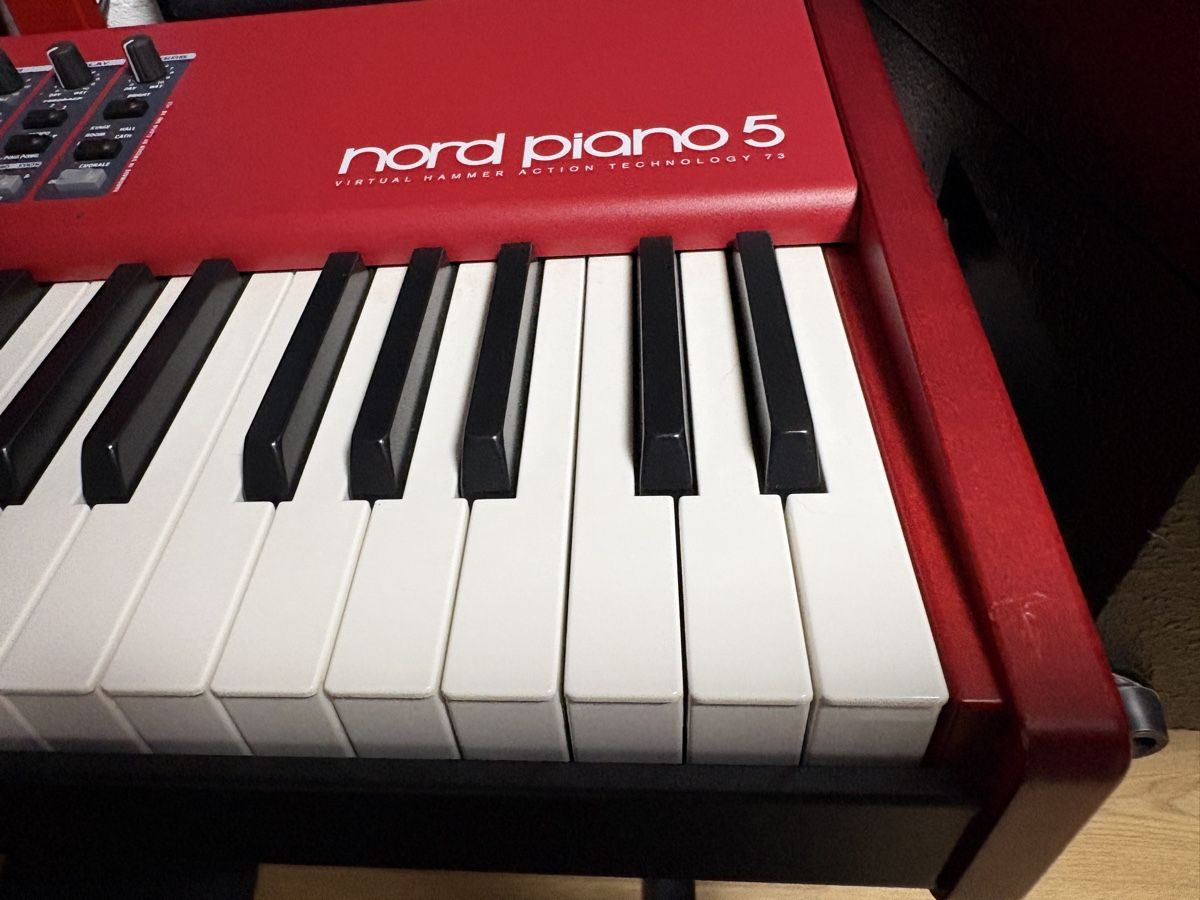 Nord Strumenti musicali: Nord Piano 5 73 – Usato da Bitsch venduto da Qsign 2